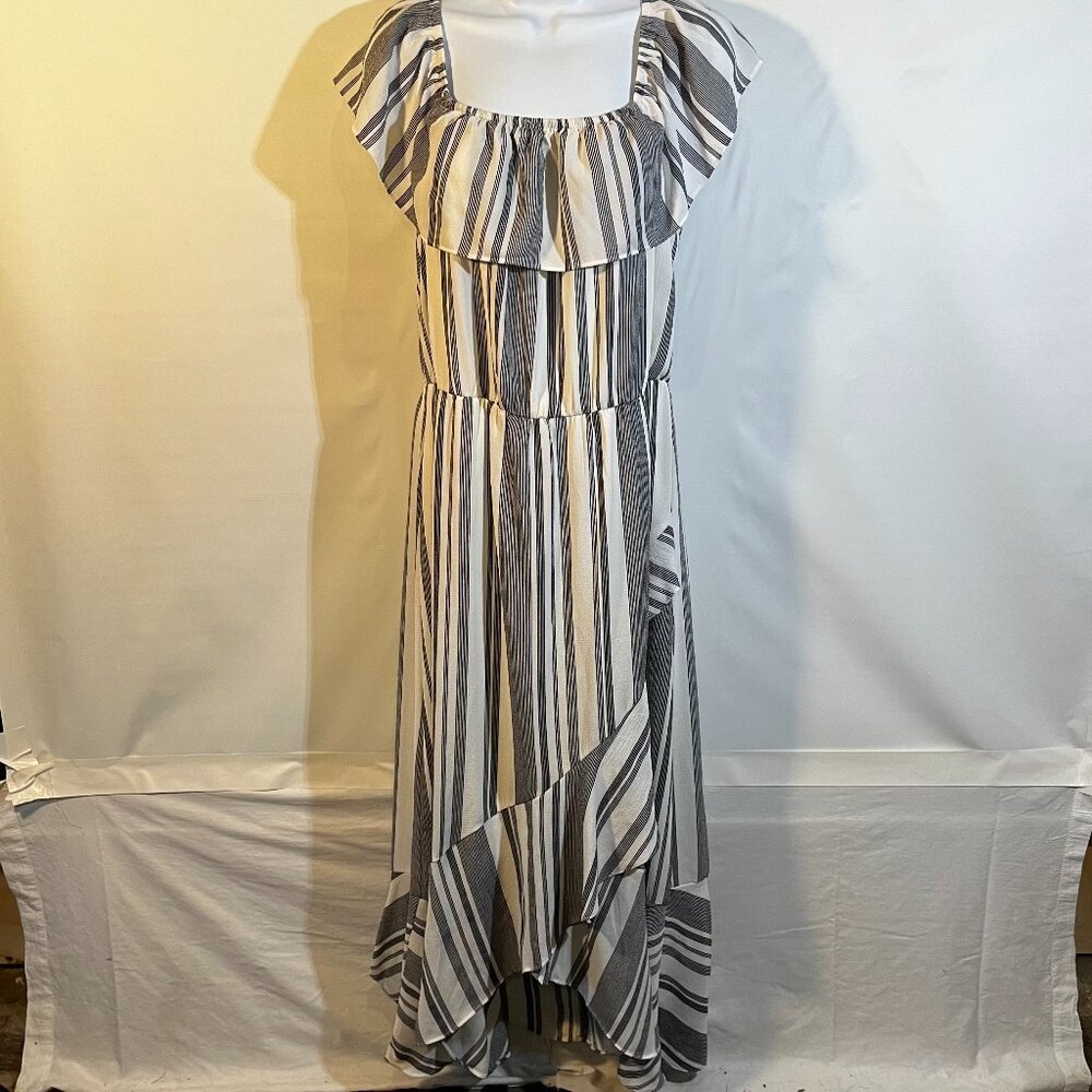 Maurices Womens Striped Sleeveless Long Maxi Dress! Size Large